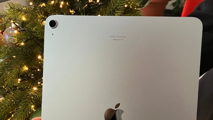 iPad siglato Gold La Tesoreria Albasoft, premio per il vincitore del progetto Gold Next